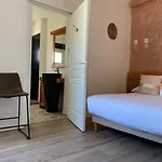 Alexandra - Boutique فندق 3*