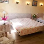 Alexandra - Boutique Hotel