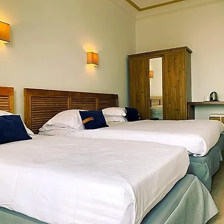 Alexandra - Boutique Otel Juan-les-Pins