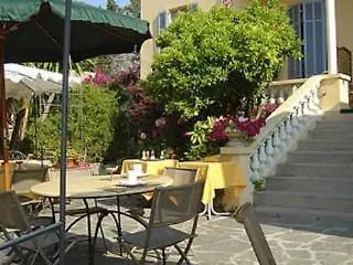 Alexandra - Boutique Готель 3*