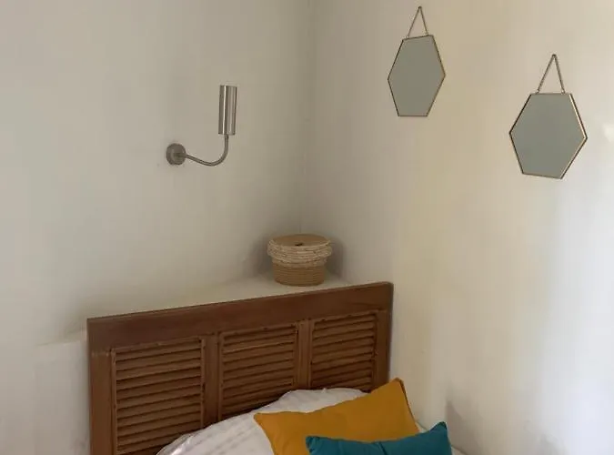 מלון Alexandra - Boutique 3*